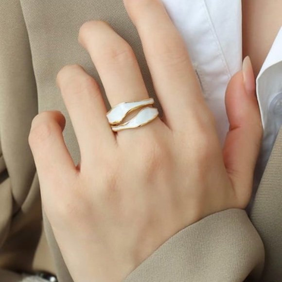 Sea Me Ring - Picture 2 of 3